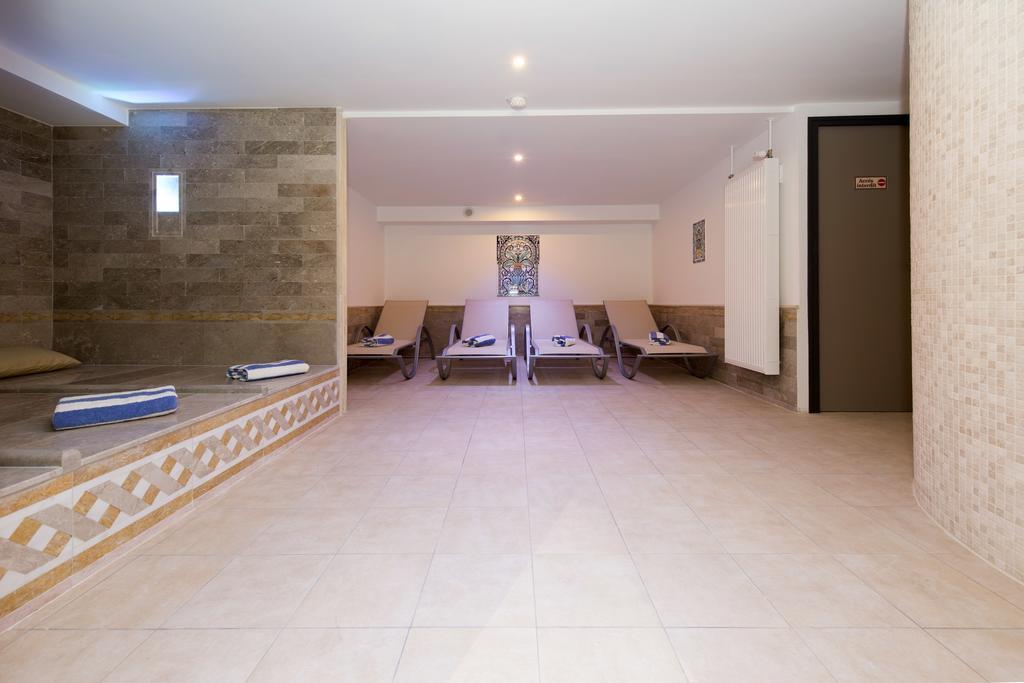 Alexain Hotel Restaurant & Wellness - Colmar Ouest Trois-Épis Buitenkant foto
