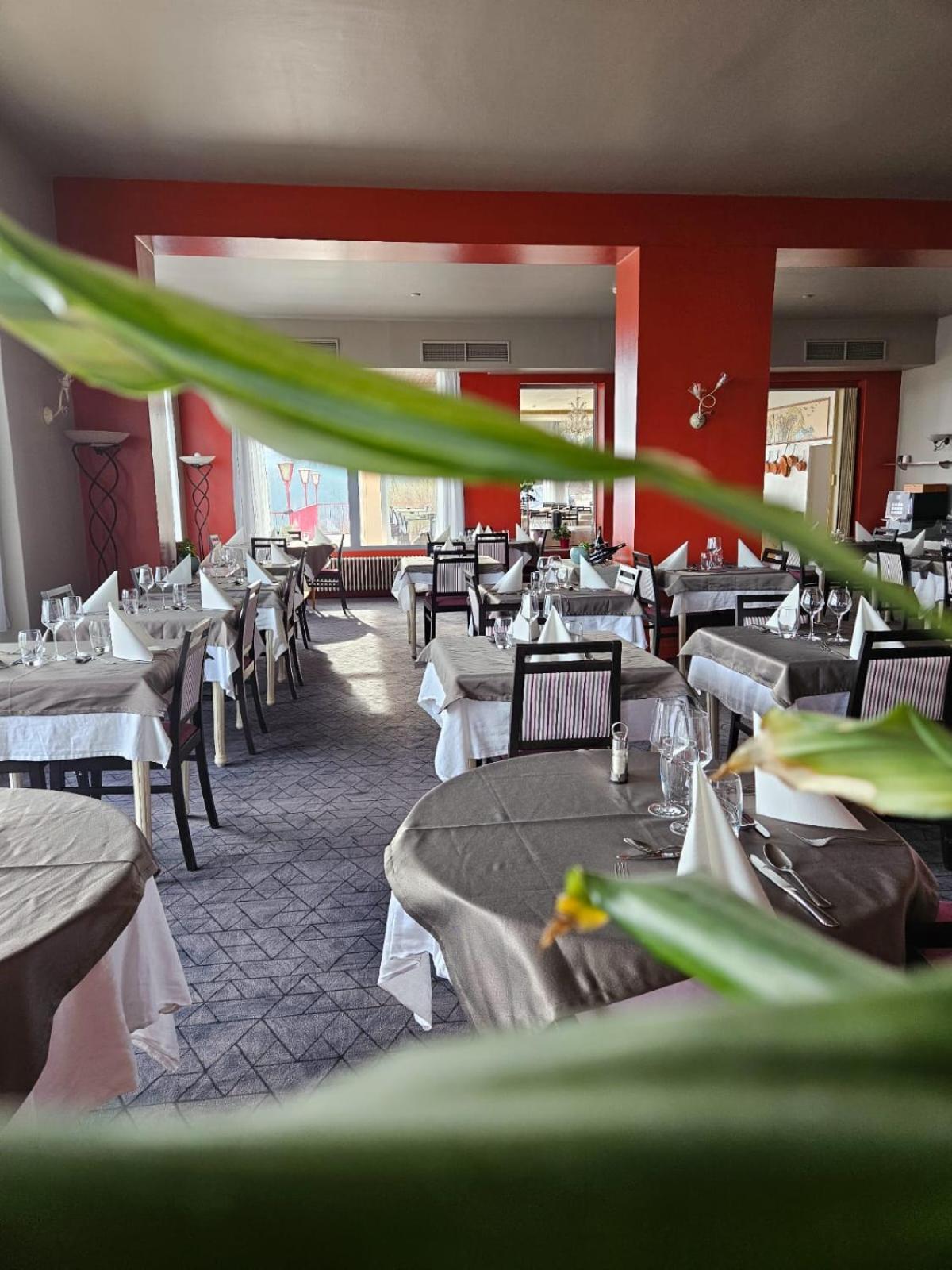 Alexain Hotel Restaurant & Wellness - Colmar Ouest Trois-Épis Buitenkant foto