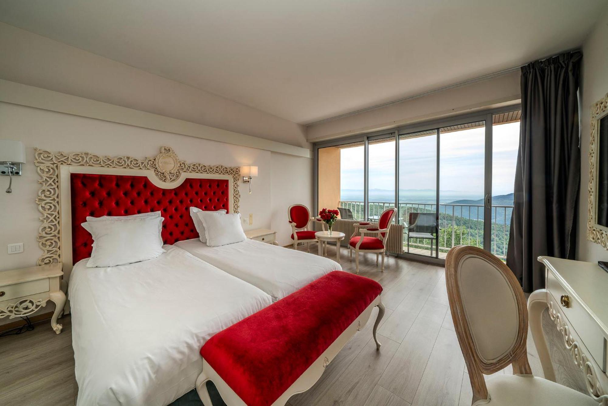 Alexain Hotel Restaurant & Wellness - Colmar Ouest Trois-Épis Buitenkant foto