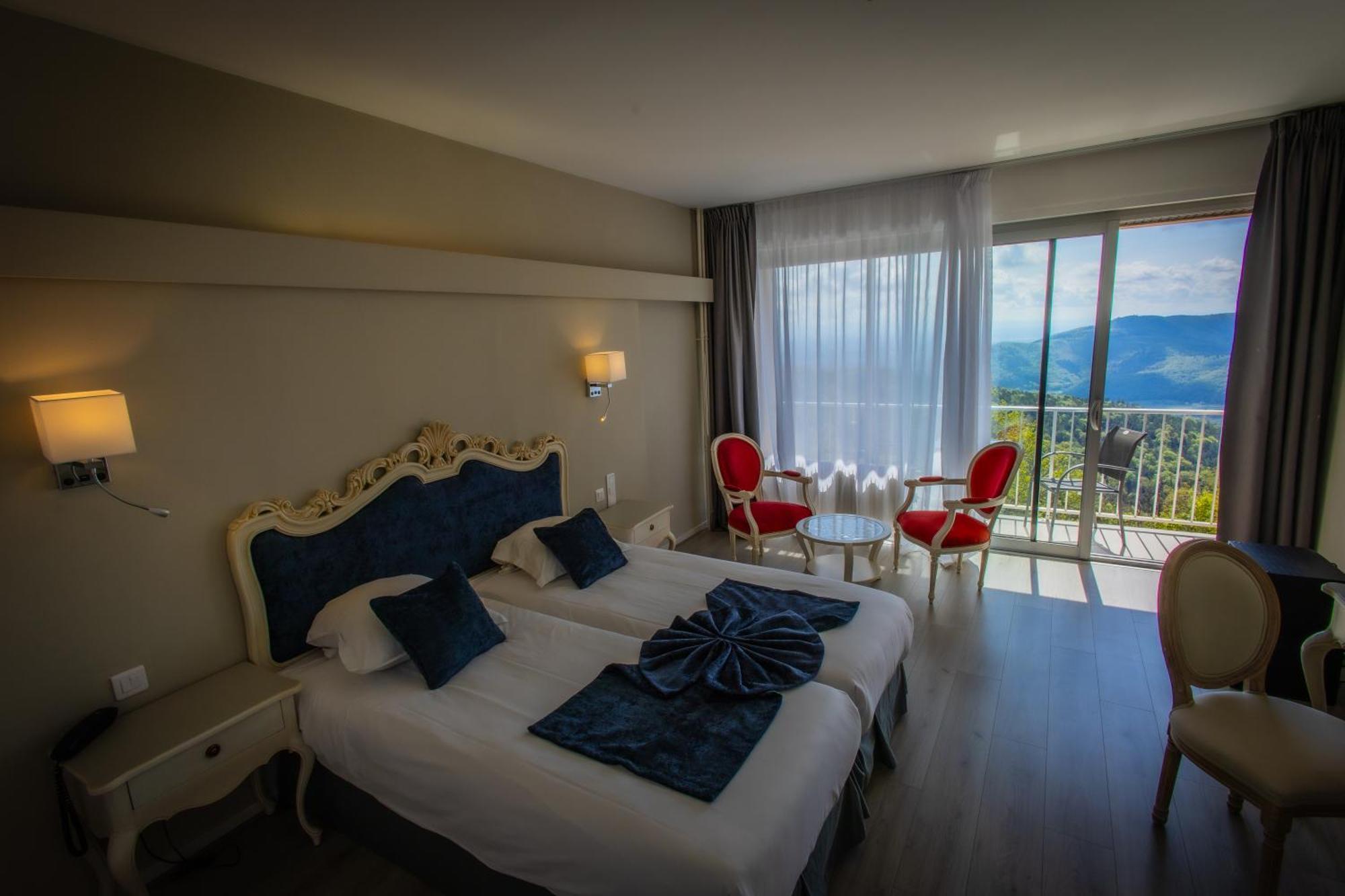 Alexain Hotel Restaurant & Wellness - Colmar Ouest Trois-Épis Buitenkant foto